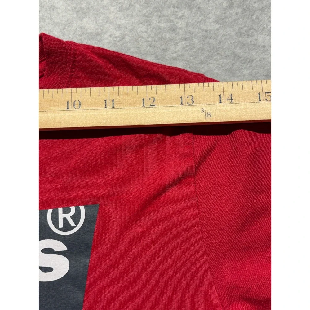 Levis Boys Red Graphic Batwing Logo T-Shirt Size M 10-12 Years Short Sleeve Tee
